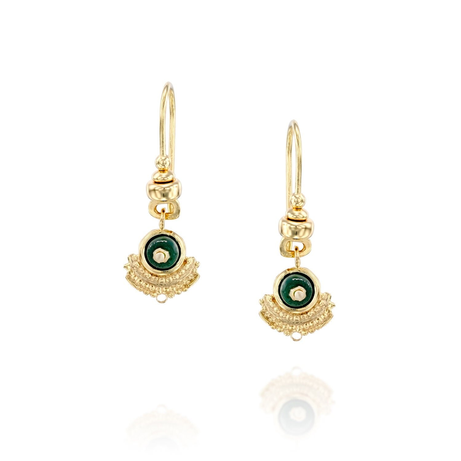 699 Daily Wear Earrings Jewellery Designs, Buy Price @ 3267 - CaratLane.com